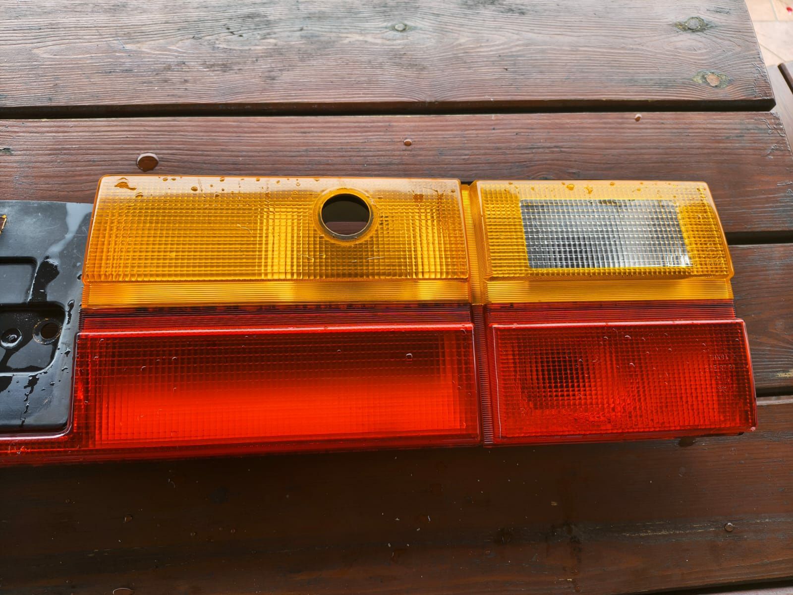Audi 100, 200, V8 D11,  Blendą Hella stan Bardzo dobry.