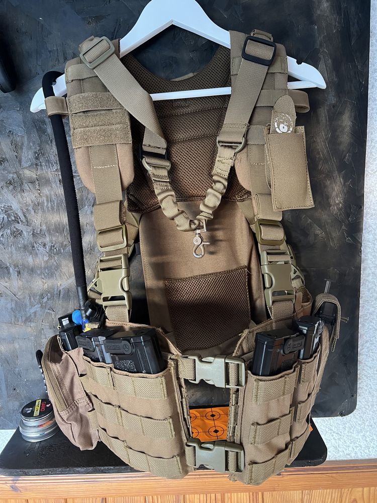 Colete airsoft Chest rig tam 8filds condor