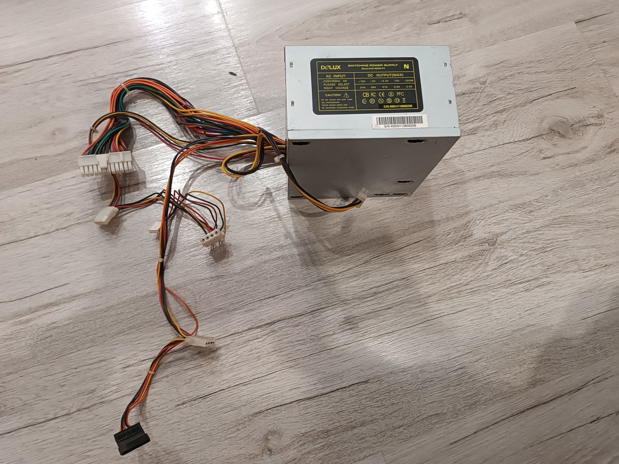Блок живлення Delux на 400 W