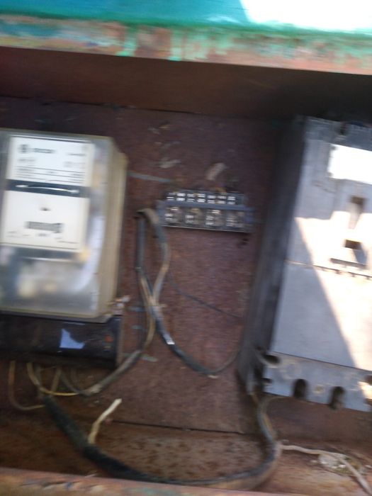 Продам коробку з лічильником