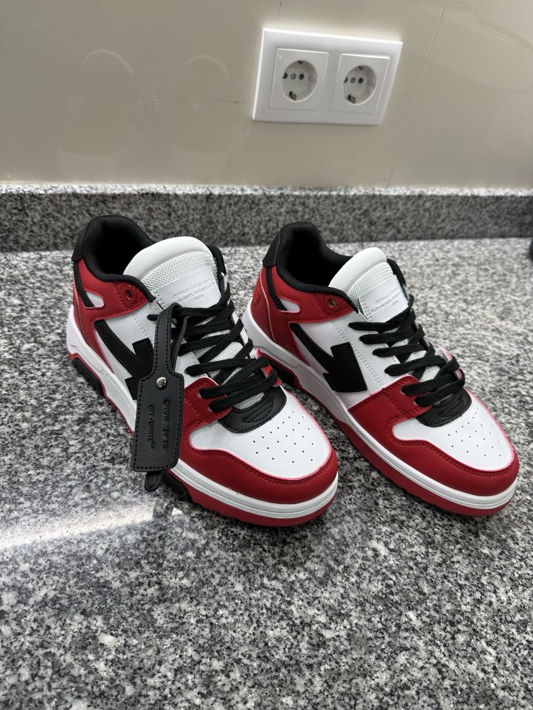 Off-white Sneakers