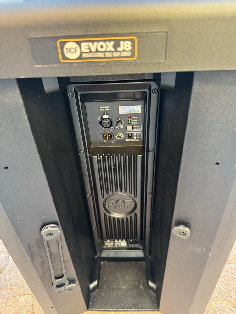 COLUNA RCF EVOX J8  ( comprada 2024 )