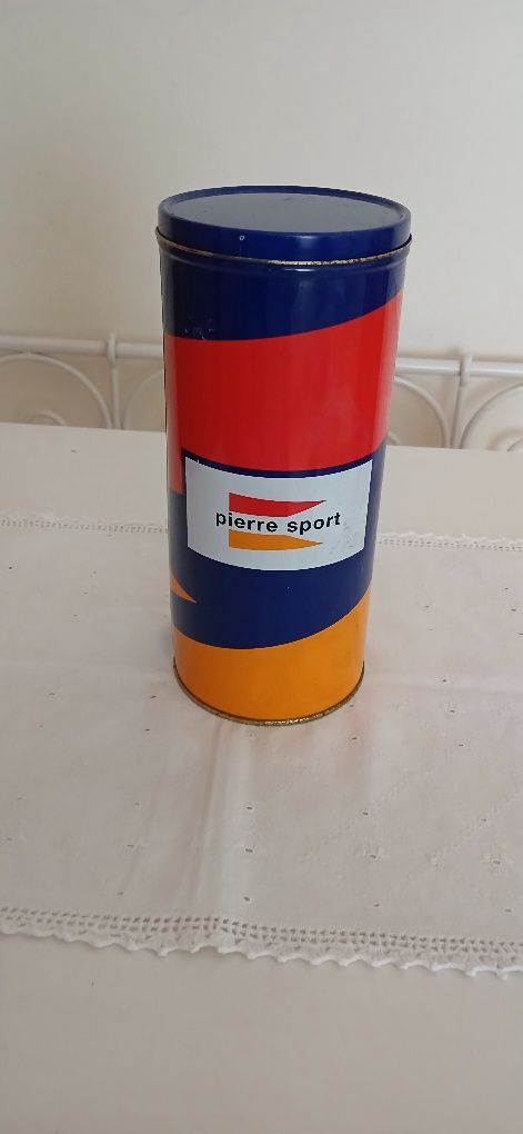 Lata pierre sport, vazia