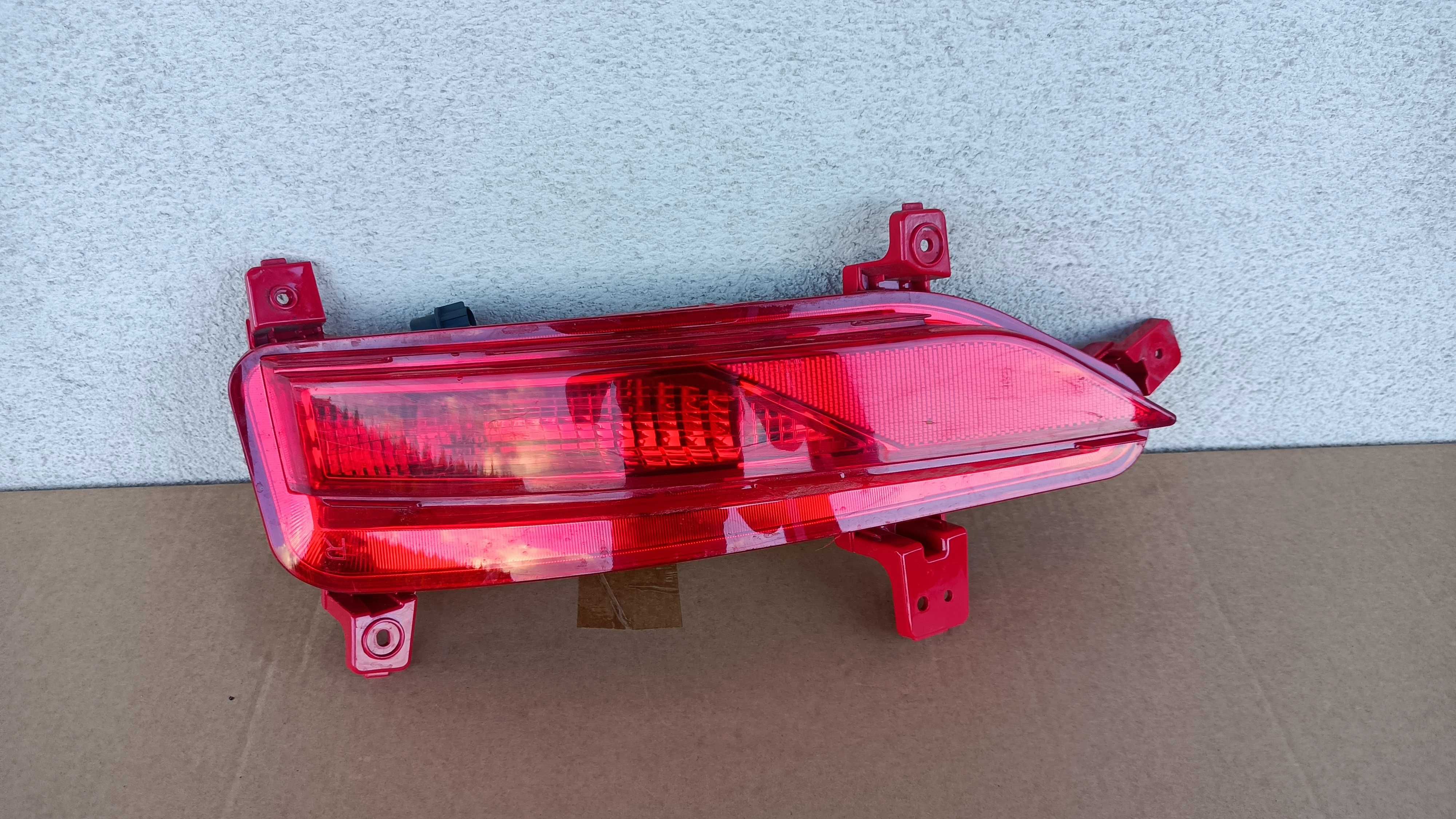 Lampa cofania tył tylna prawa w zderzak HYUNDAI I30 III N ORYGINALNA