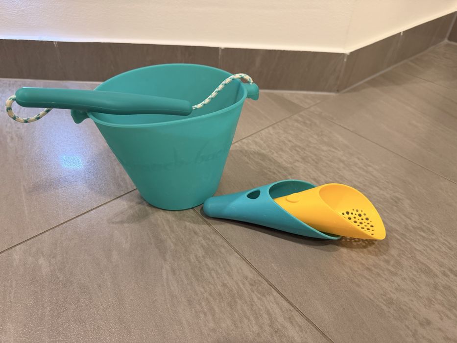 Wiaderko składane Scrunch i łopatki QUUT