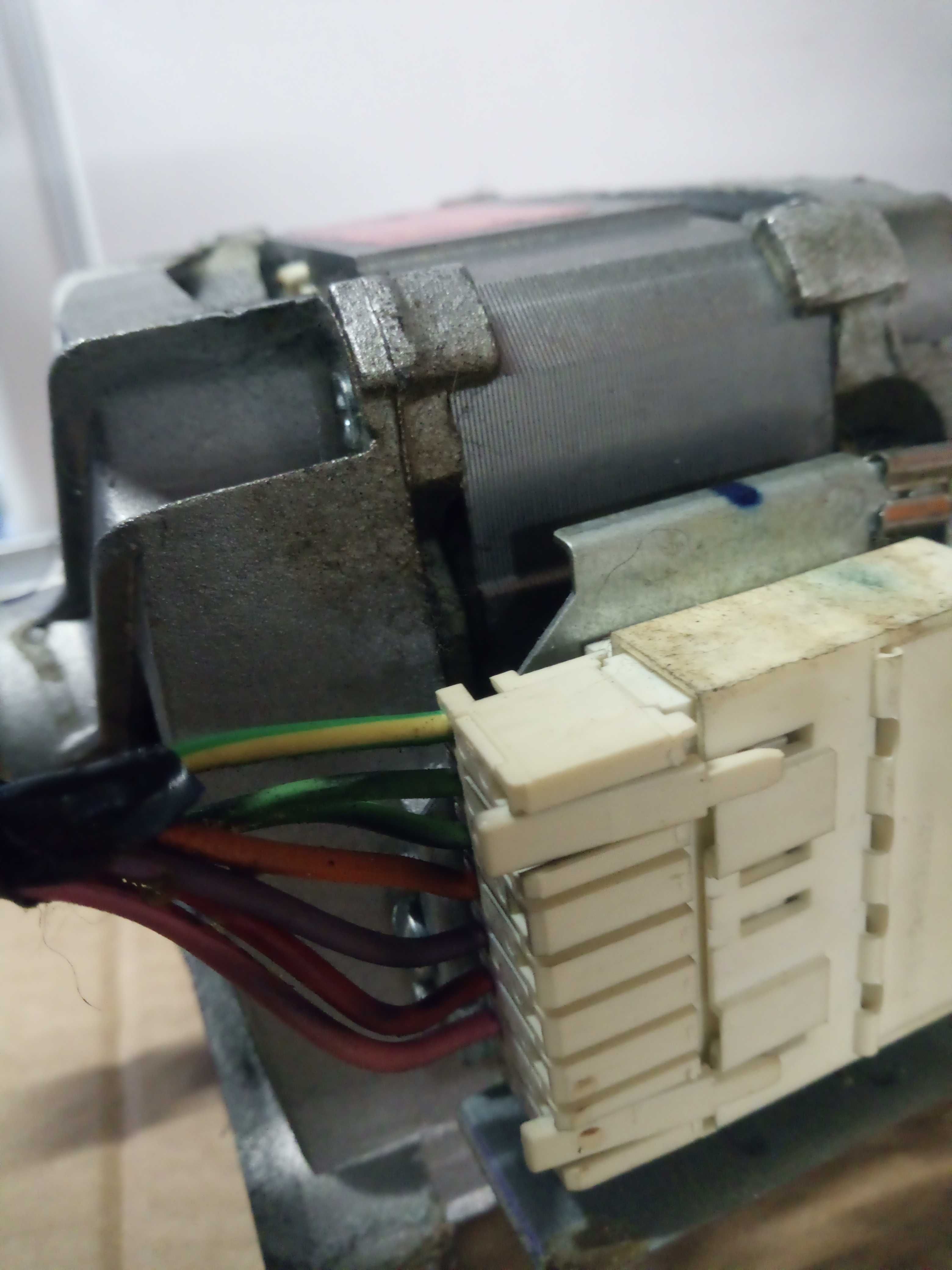 Silnik do pralki Beko Welling HXGN1L. 69 oryginał