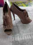 Sapatos salto alto