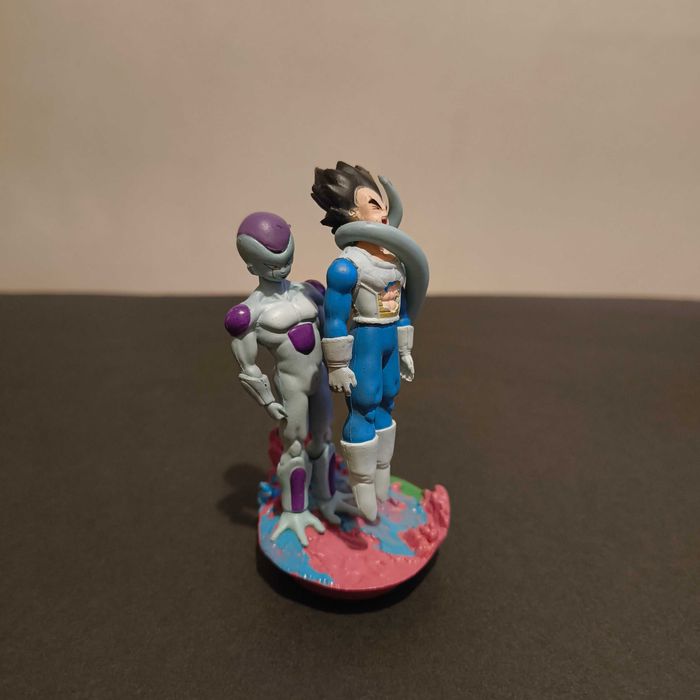 Figura Dragon Ball Freeza e Vegeta