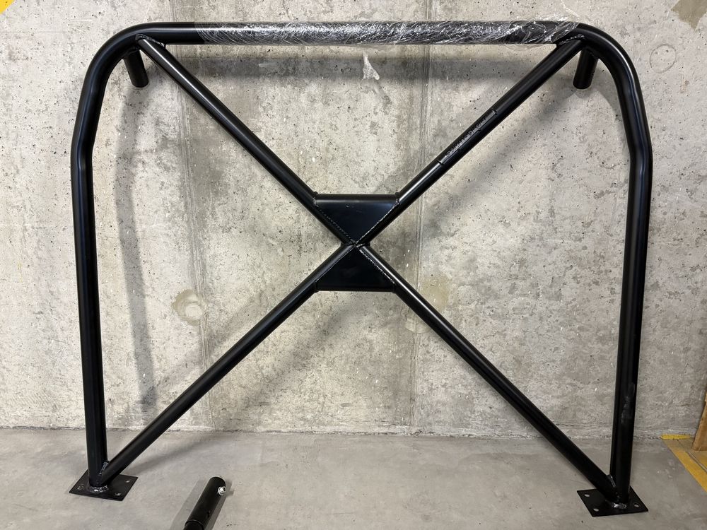 Rollbar skrecany do BMW E90 rolbar tuning drift kjs trackday