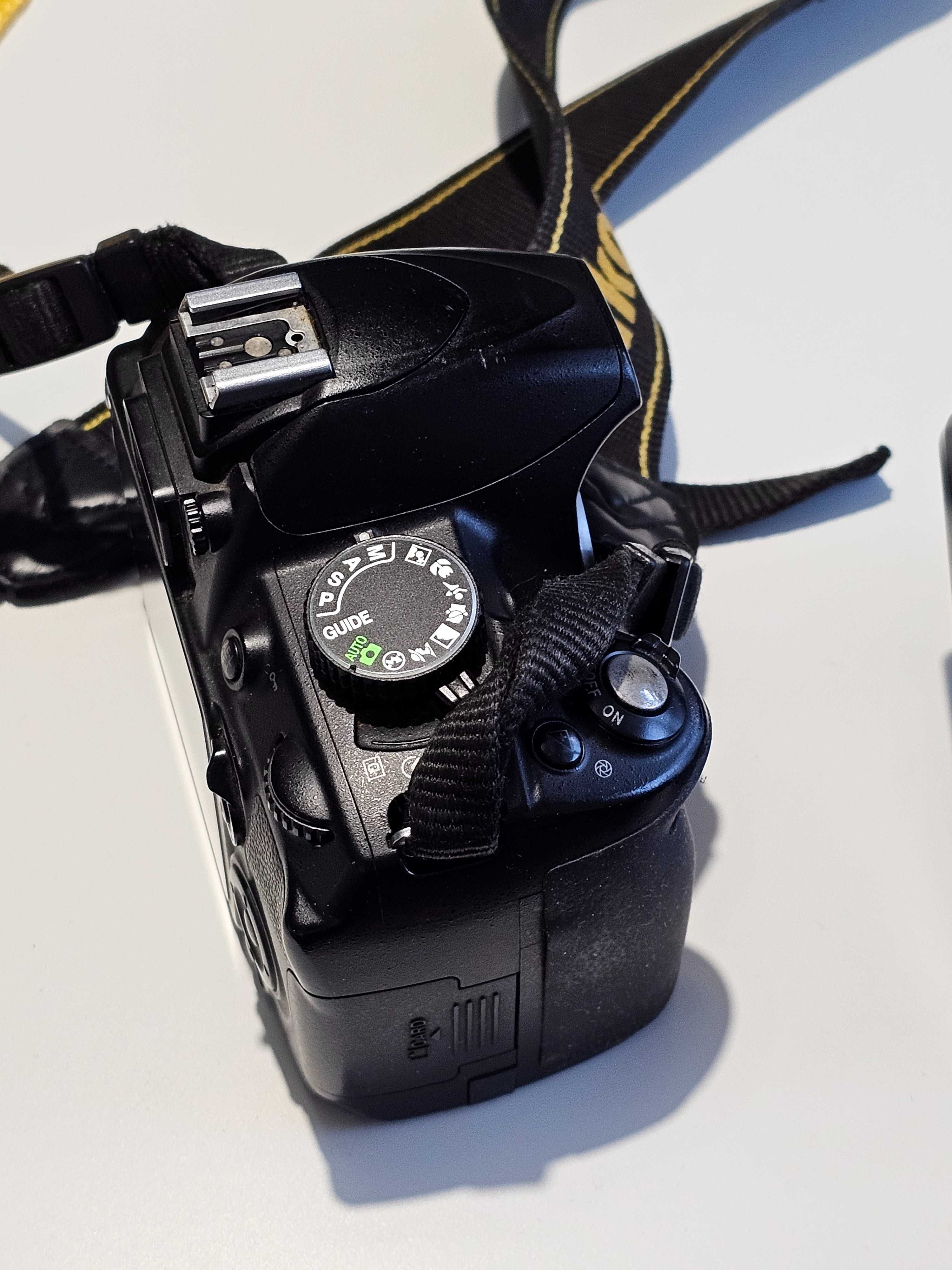 Aparat NIKON D3100