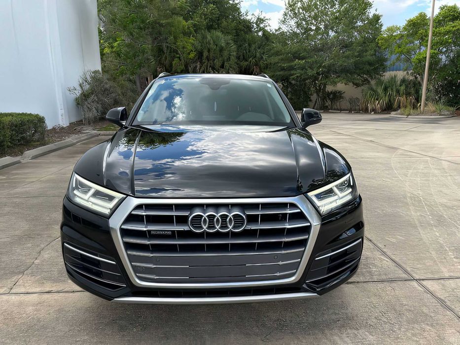 Audi Q5      2018