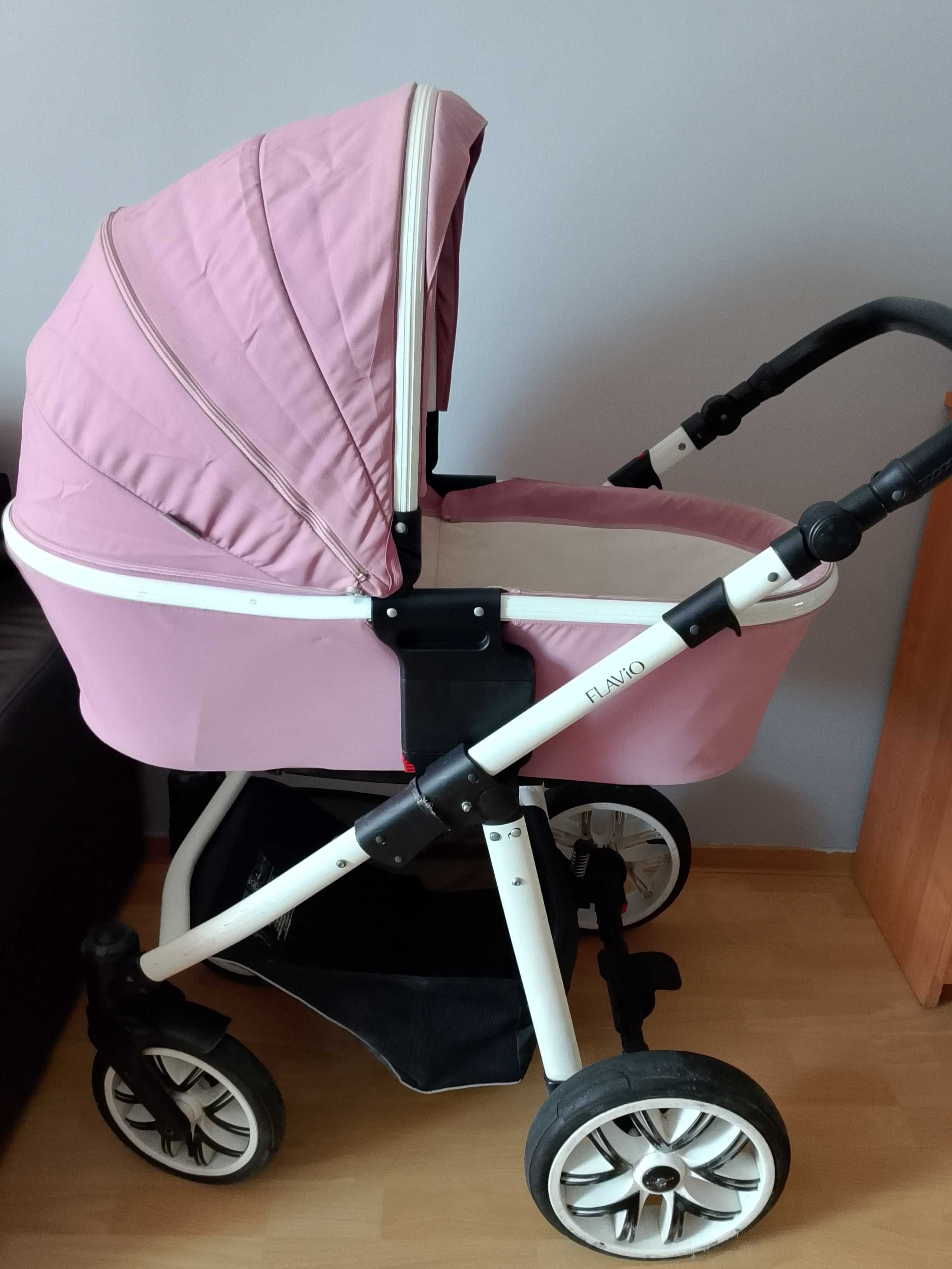Sprzedam wózek 3w1