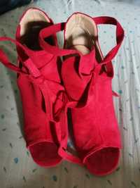 Buty damskie czerwone 38