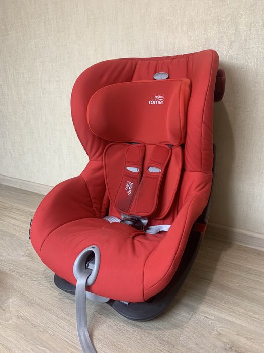 Дитяче автокресло britax romer