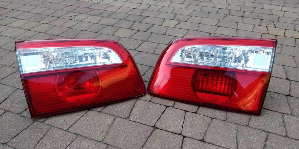 Lampa Lampy tył tylne Mazda 626 GW kombi pollift komplet 4szt