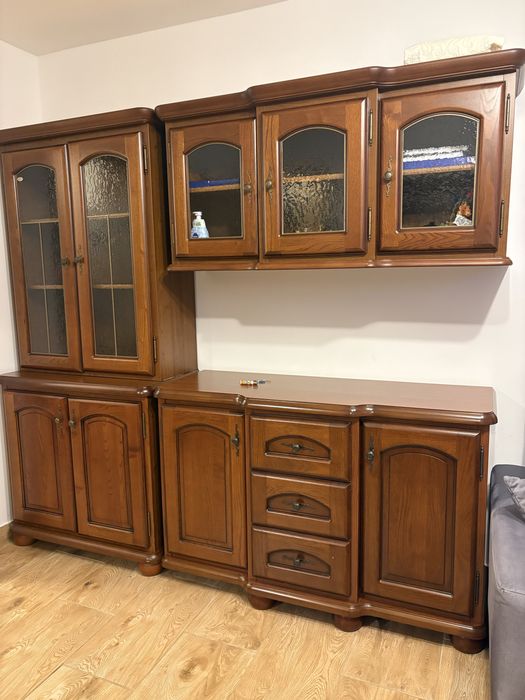 Komoda z szufladami klasyczna barek kora elegancka i funkcjonalna mebl