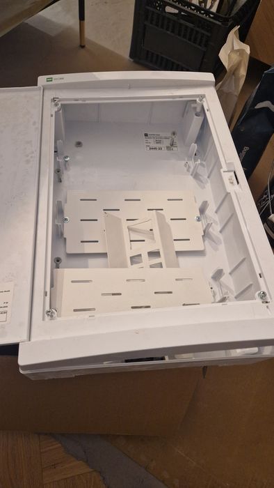 Rozdzielnica multimedialna Elegant 3x12 natynkowa