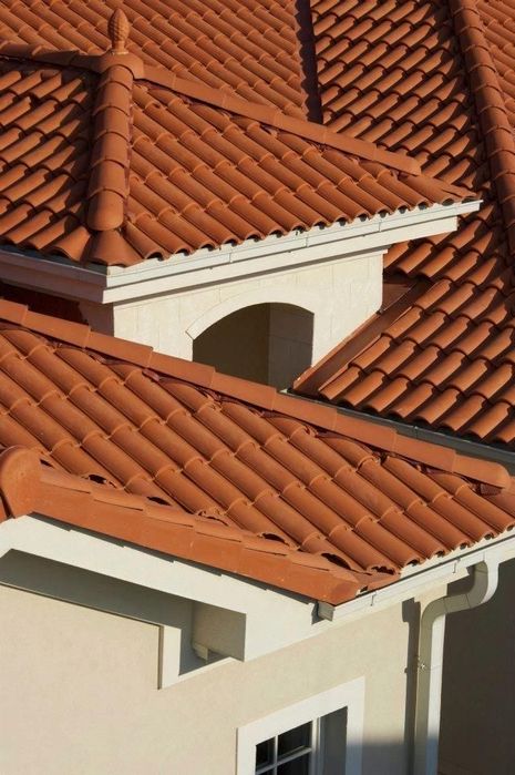 Reparação telhado/claraboia canalizações e vazamentos