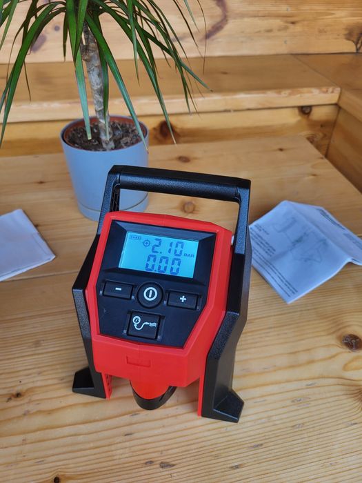 Акумуляторний компресор Milwaukee 2475-20 м12 BI-0 2475