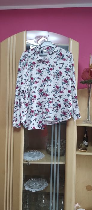 Damska koszula w kwiaty