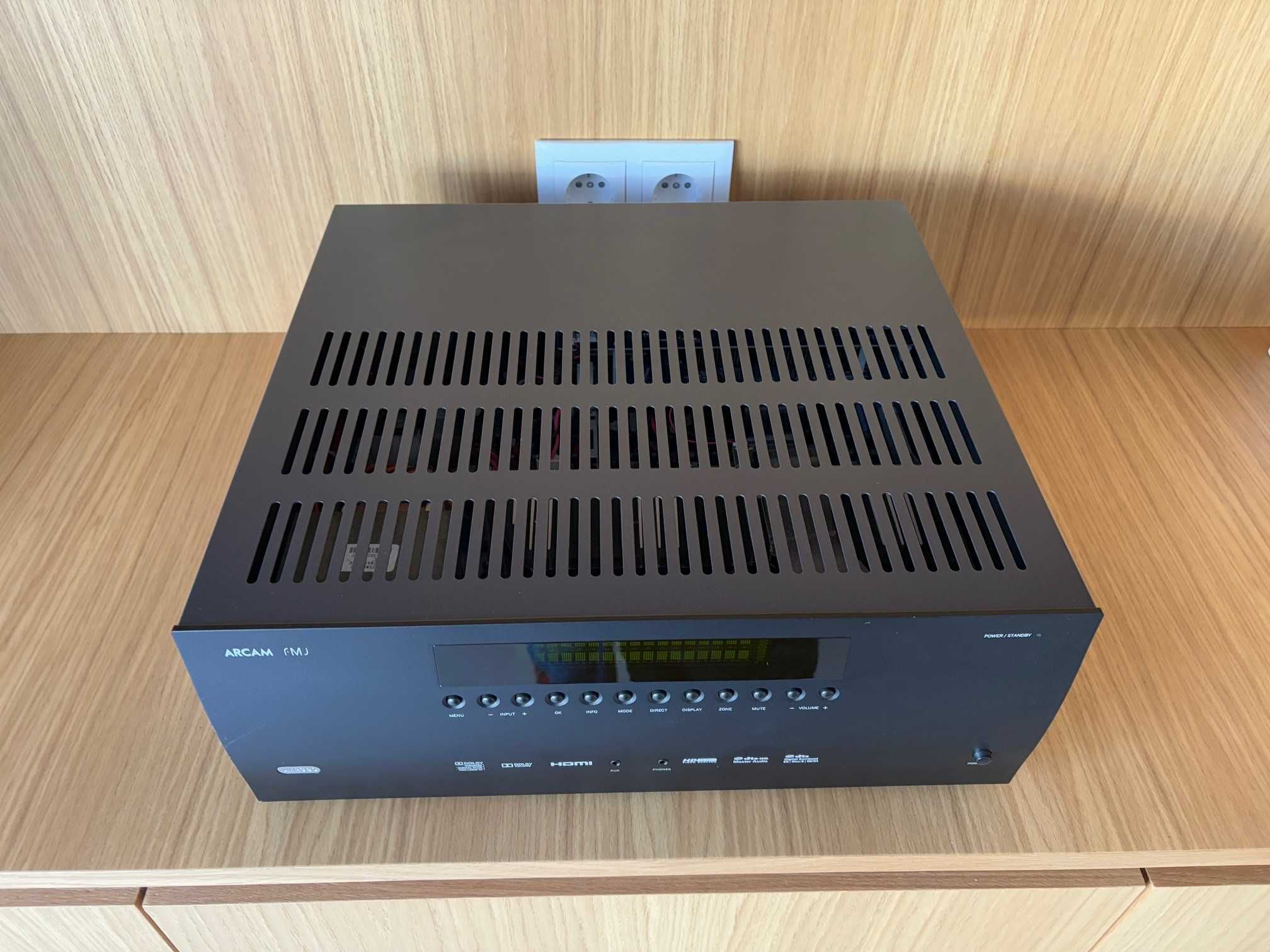 Amplificador/AV Receiver Arcam AVR380