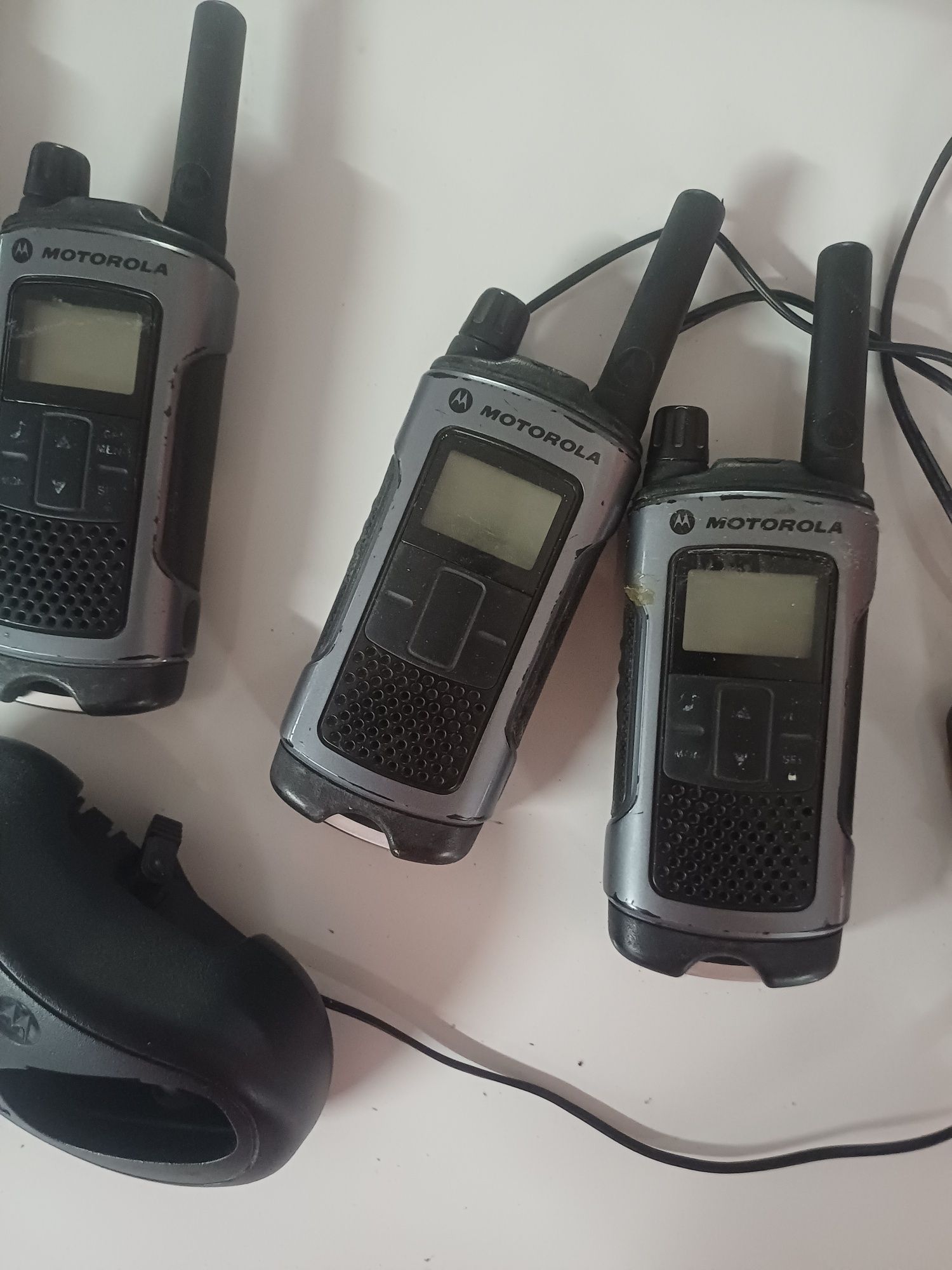 4 radios motorola