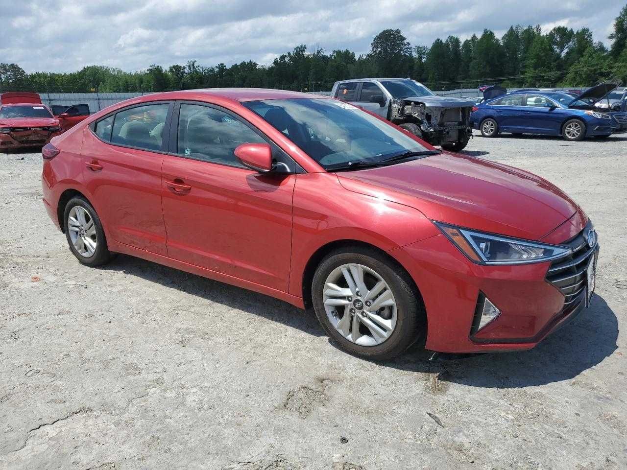 Hyundai Elantra SEL 2020