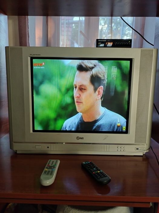 Телевізор Lg б/у.