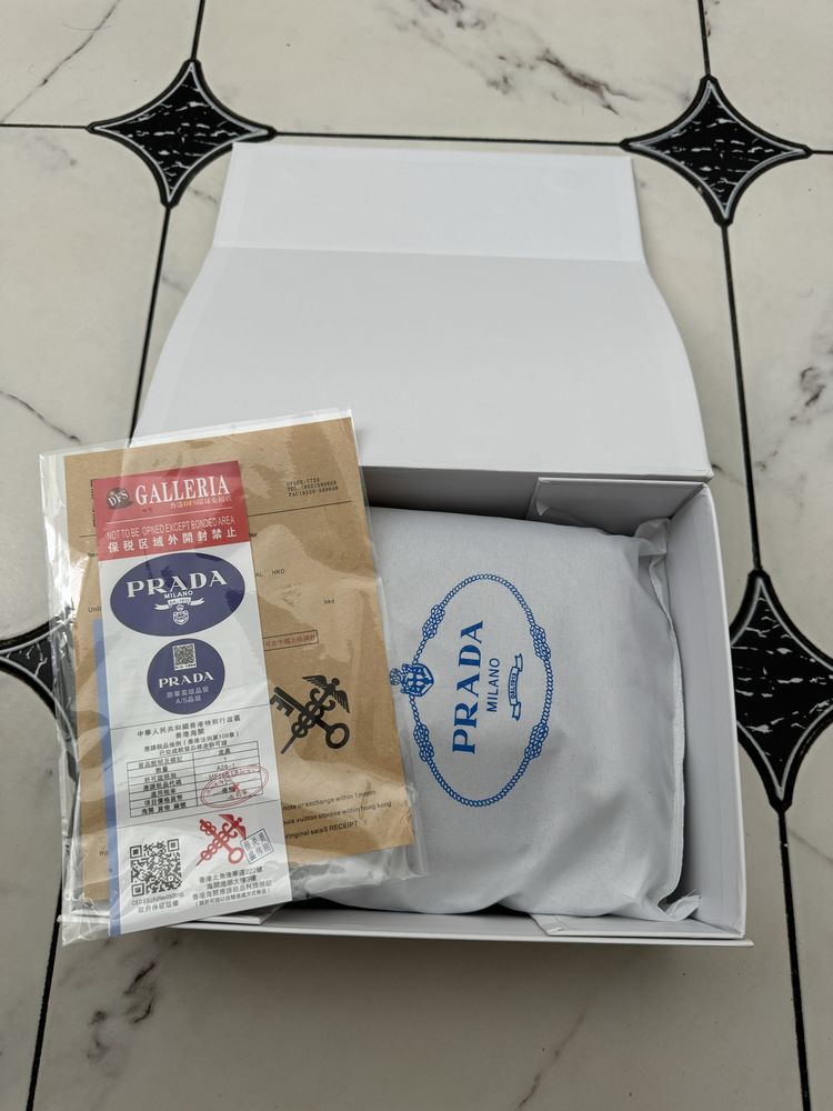 Сумка Messenger Prada