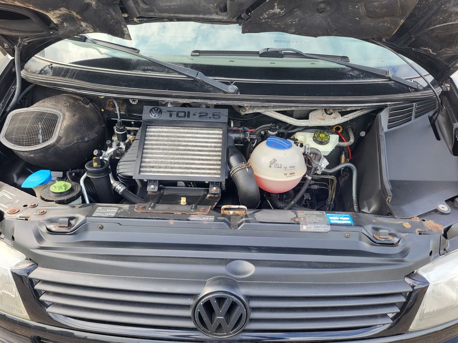 Multivan 2,5 tdi climatronic sprowadzony z niemiec