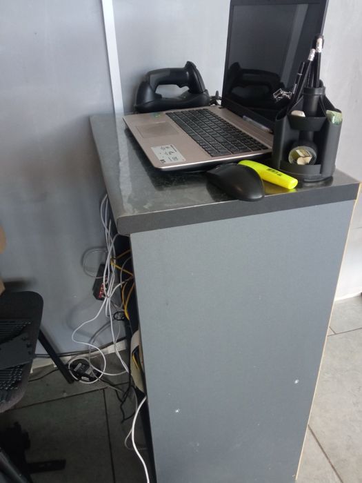 Продам касовий стіл