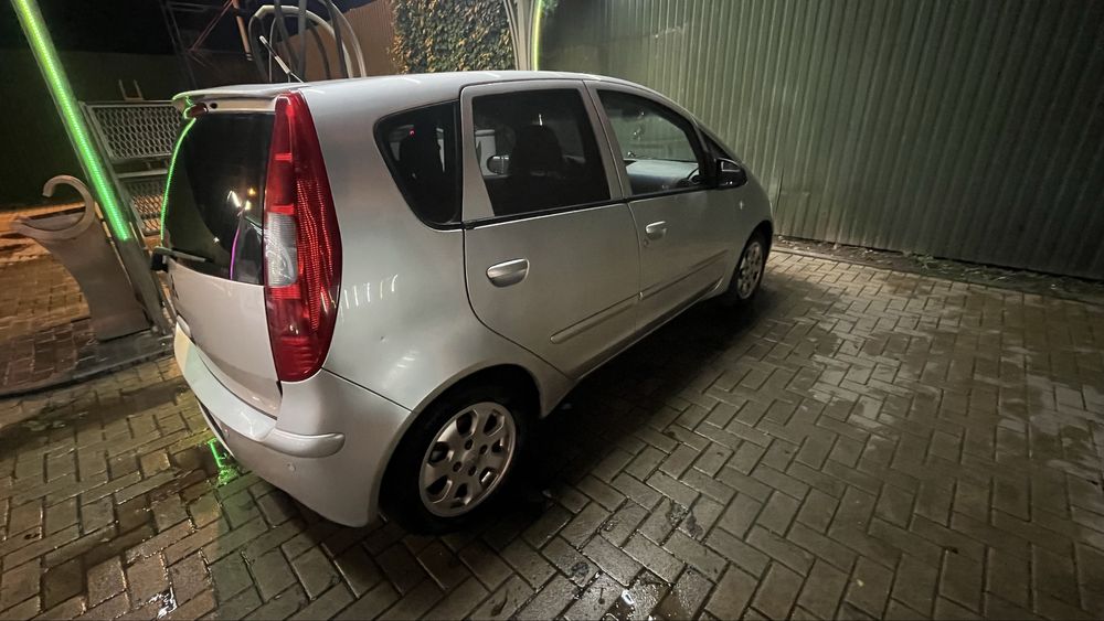 Mitsubishi Colt 2007 року