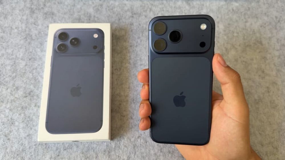 Iphone 17 pro Max azul 512.Gb  esta novo em caixa fatura nacional .