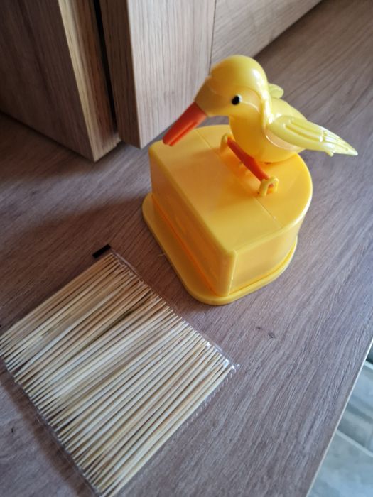 Dispensador de palitos. Novo