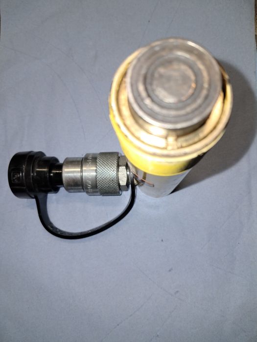 Siłownik enerpac używany RC53
