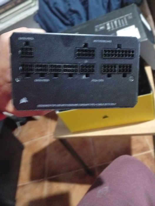 Fonte RM750x - corsair