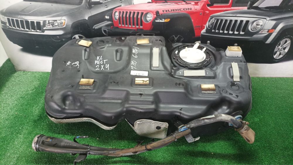 Паливний бак Jeep Cherokee Kl