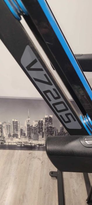 Bieżnia URBOGYM V720S