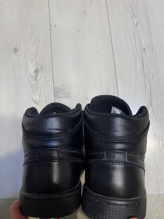 Nike Air Jordan 1 mid czarne