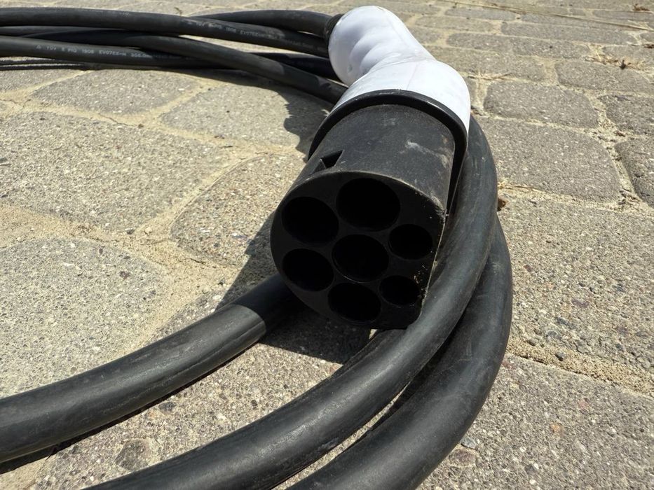 Зарядний кабель Type1- Type2 для електромобілів