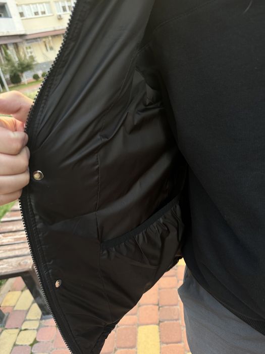 Жилетка,дутий жилет чорний чоловічий М на осінь,стан ідеал бренд Ocean