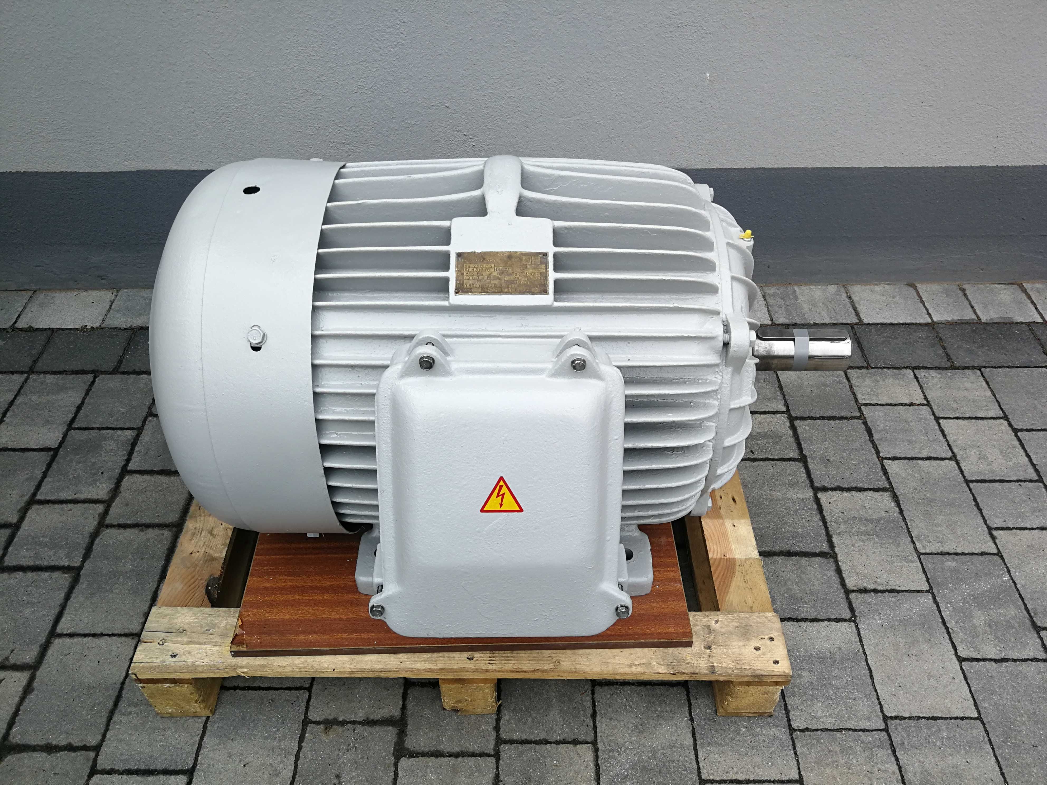 55 kW 2945 obr/min silnik elektryczny WYSYŁKA!!!