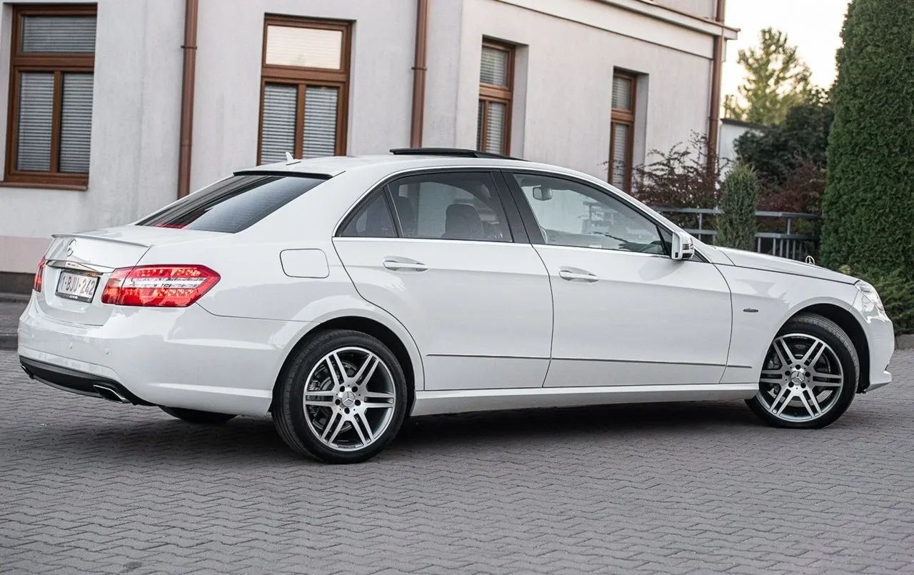 Mercedes-Benz Klasa E Mercedes E250 204PS Navi Skóra Xenon Alu Designo
