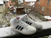 Кросівки Adidas (41)