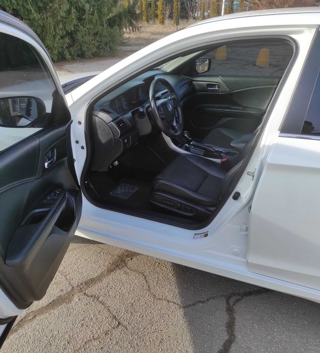 Honda Accord IX 2016