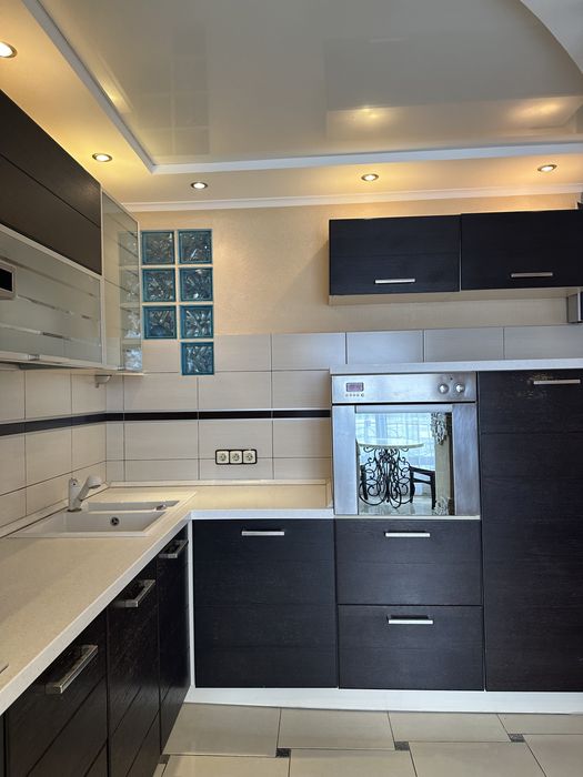 1-к на Ентузіастів