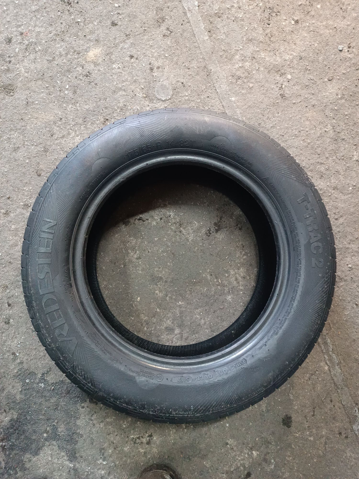 175/65R14 dwie opony letnie Vredestein 7.5mm