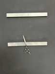 Suportw magnetico prateado para facas/tesouras