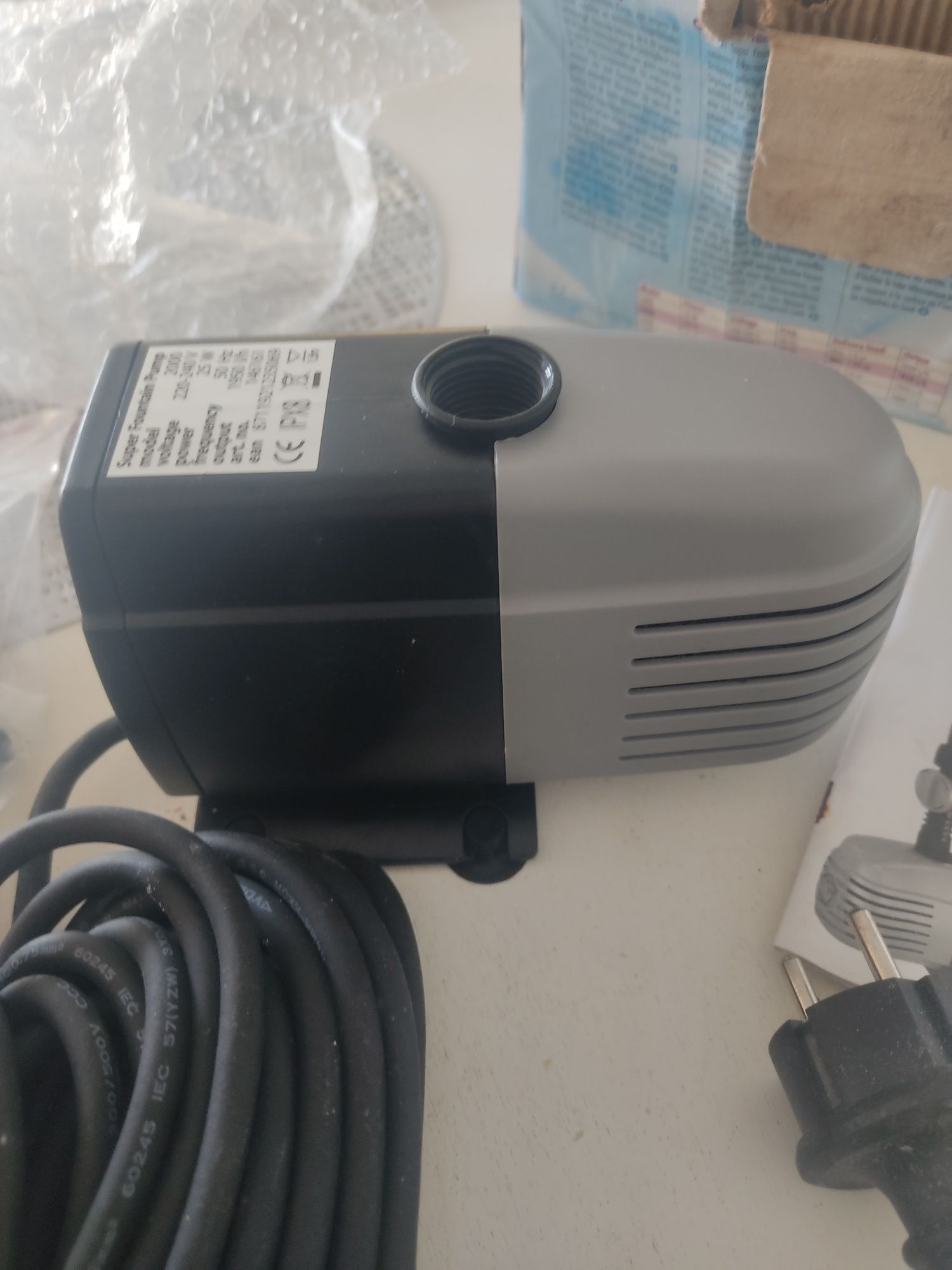 Bomba/repuxo para lago ou fonte