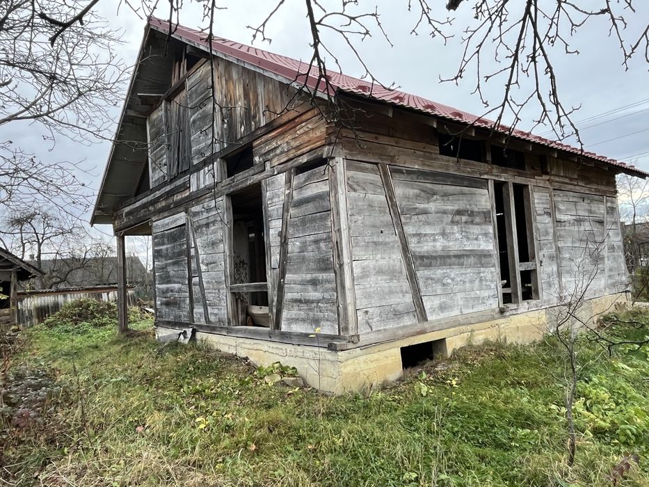 Будинок незавершене будівництво